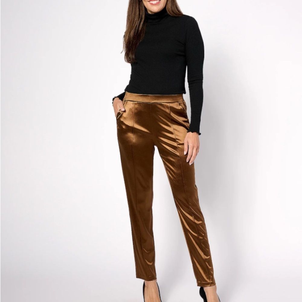 Isaac Mizrahi Live! Petite Always Isaac Knit Slim Straight Pants